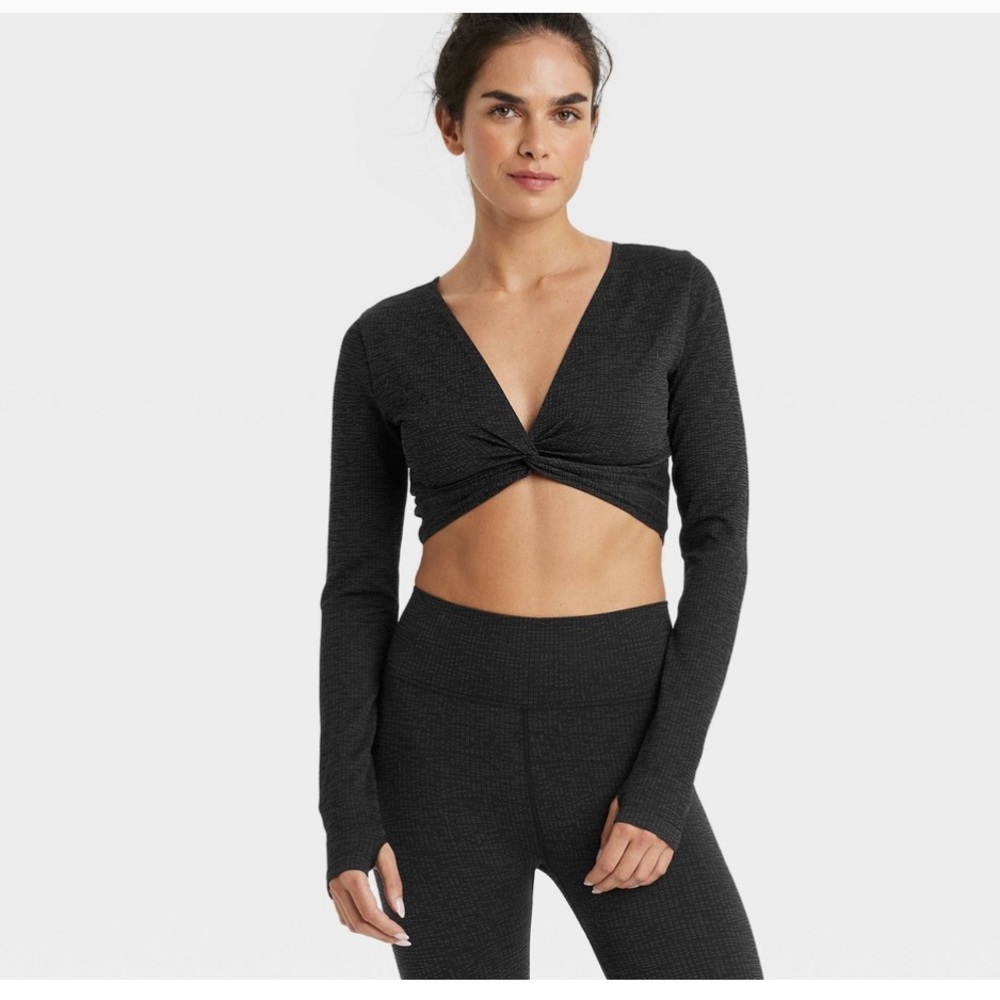 Women's Wear 2 Ways Long Sleeve Crop Top
- JoyLab™ Black XL